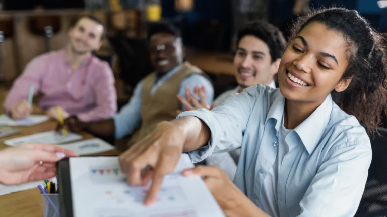 Ergonomia Mental: O próximo passo da liderança para salvar a produtividade e reter talentos