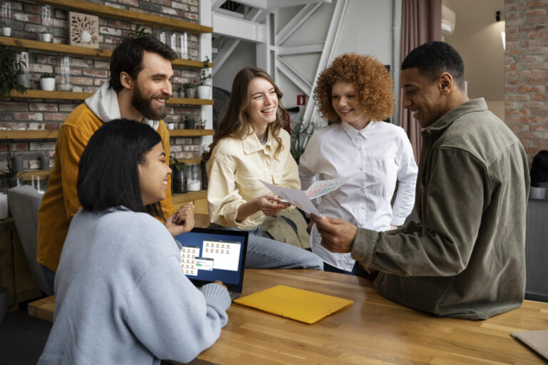 Comunicação Assertiva no Trabalho: 7 Exemplos Práticos para Líderes